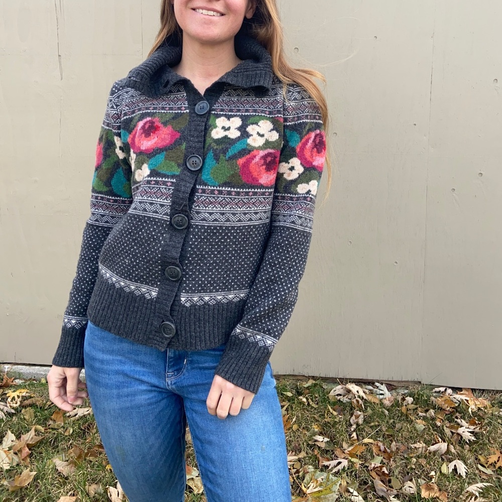 L.L. Bean Grey Floral Knitted Cardigan Lambswool